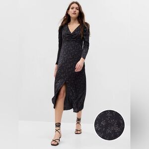 NWT Gap long sleeve midi skirt